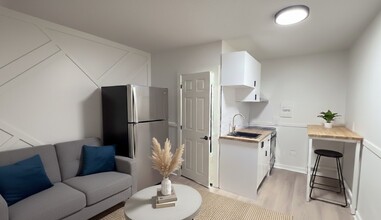 Building Photo - 151 Colborne St