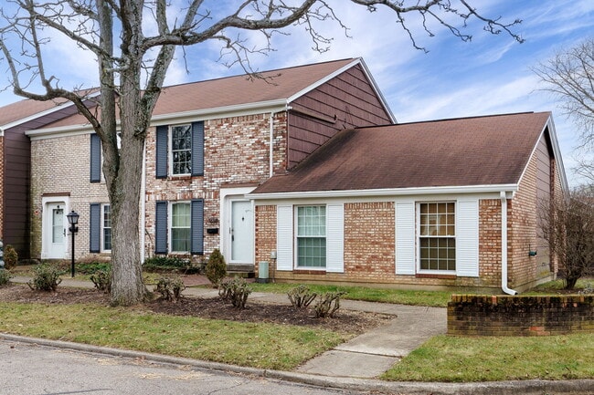 Building Photo - 1315 Rona Village Blvd