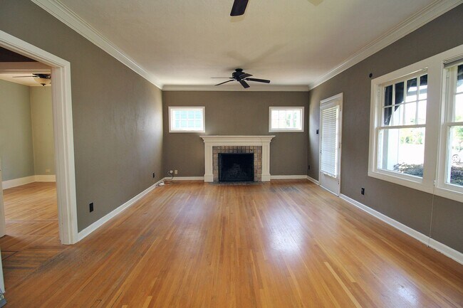 Foto del edificio - 3412 NE 59th Ave