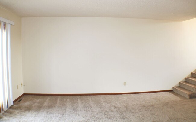 Foto del edificio - $1,450 | 3 Bedroom, 2.5 Bathroom Town Home...