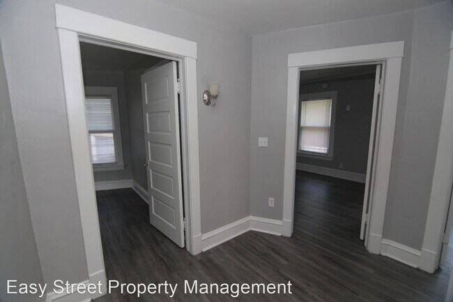 Building Photo - 3 br, 2 bath House - 2418 6th Ave
