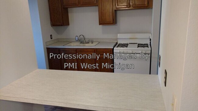 Building Photo - 14532 State St