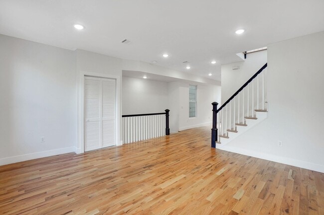 Building Photo - 59 Gardner Ave