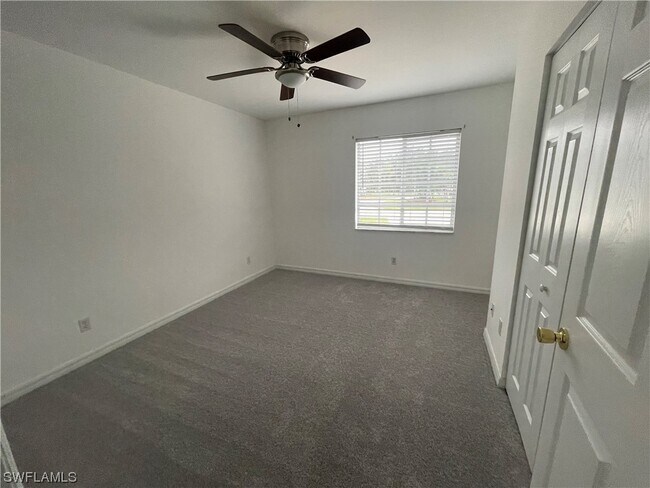 Foto del edificio - 14370 Hampton Lake Ct