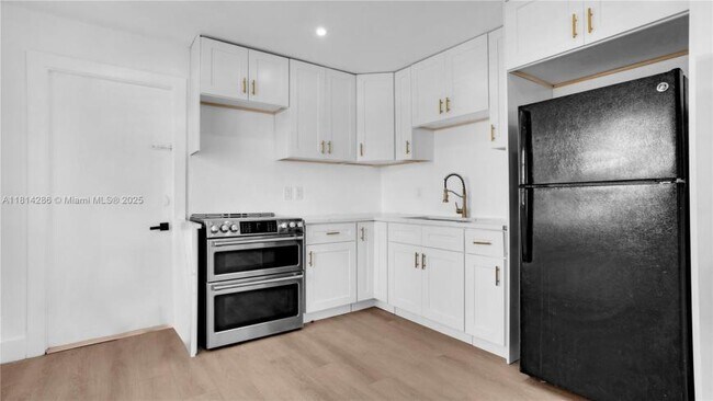 Foto del edificio - 2 bedroom in Hallandale FL 33009