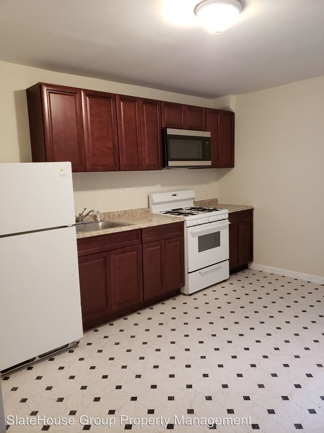 Building Photo - 3 br, 1.5 bath House - 7029 Saybrook Ave EGWS