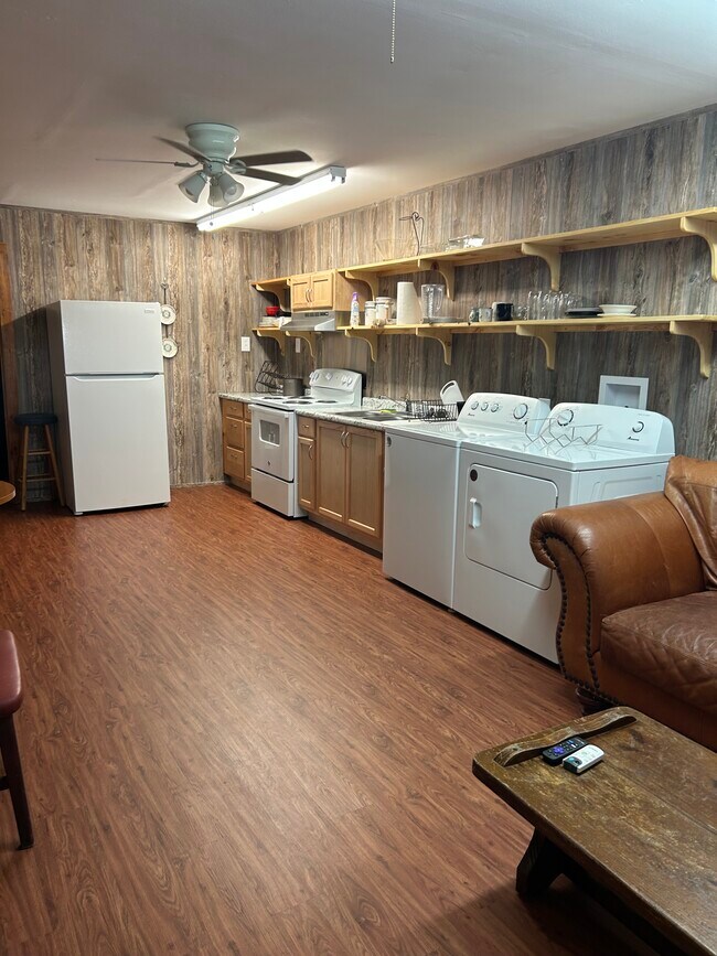 Building Photo - 5637 N Highway 1