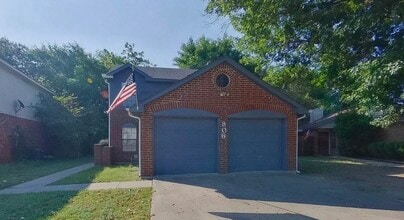Building Photo - 826 Gable Ave