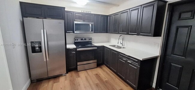 Foto del edificio - 7860 SW 17th St