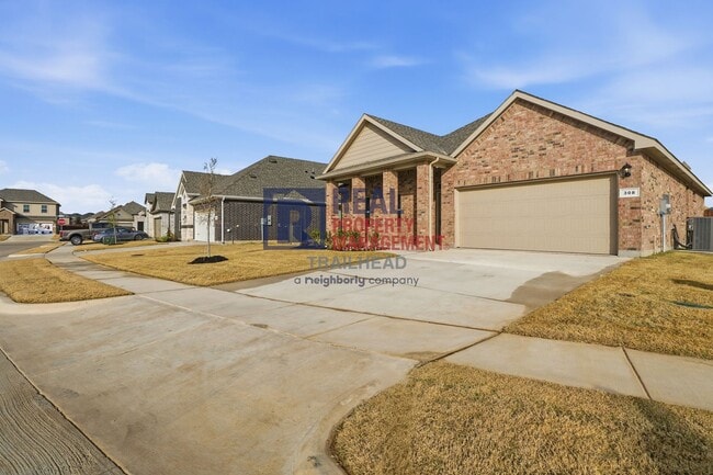 Building Photo - Functional Open-Concept Home in a Convenient Location