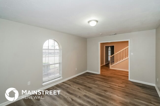 Building Photo - 8106 Middlebury Ln