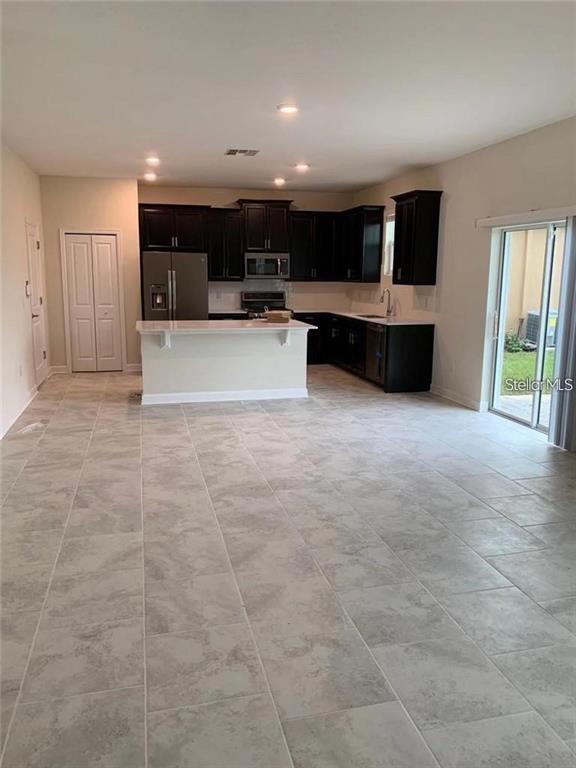 Foto del edificio - 1323 Oak Crest St