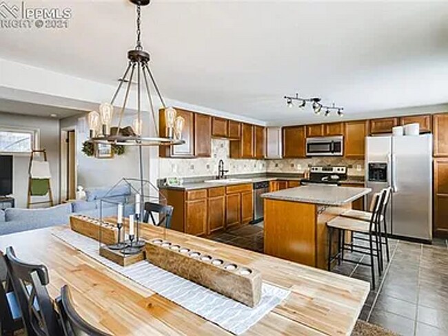 Foto del edificio - Charming Colorado Springs Home – Spacious ...