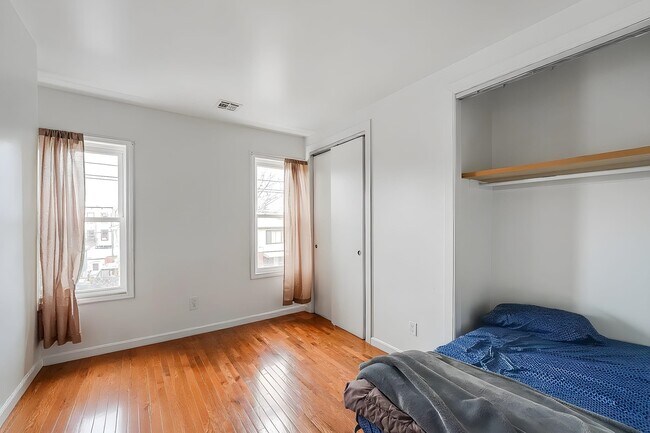 Foto del edificio - 195 Webster Ave