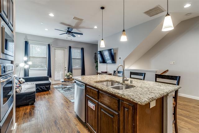 Building Photo - 1016 Liberty St