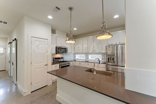 Foto del edificio - 2504 E 13th St