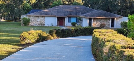 Building Photo - 1804 E Wheeler Rd