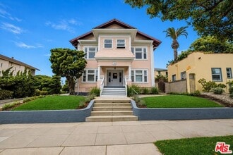 Building Photo - 108 N Broadway