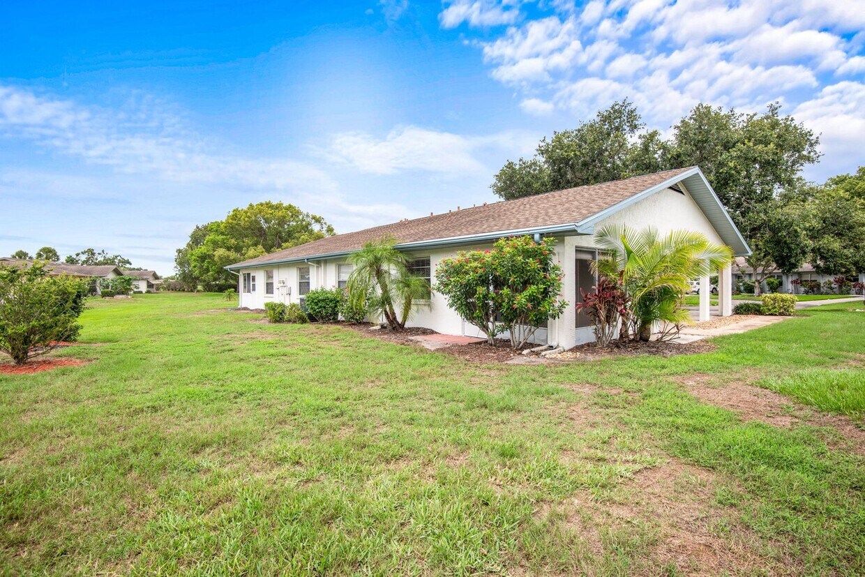 Primary Photo - Perfect Retirement Condo