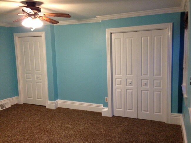 Bedroom 2 - 1825 Sarah St