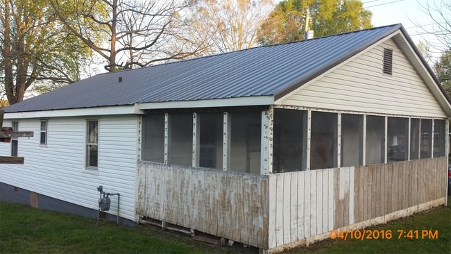 Building Photo - 504 McLemore St