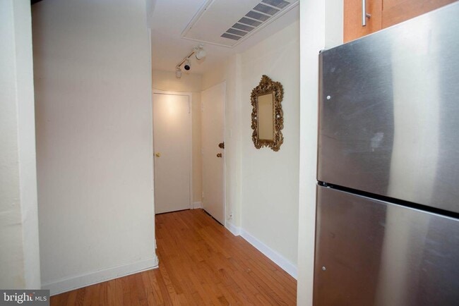 Foto del edificio - 1851 Columbia Rd NW