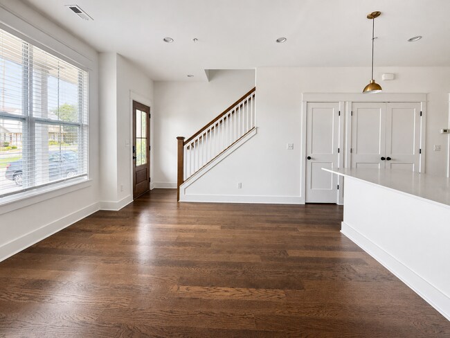 Foto del edificio - 4-Bedroom Home Near Tennessee Tech with Resort-Style Pool