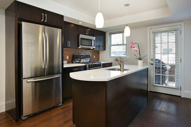 Foto del edificio - 210 W 7th St