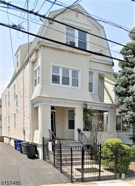 Primary Photo - 107 Isabella Ave