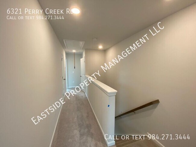Foto del edificio - 6321 Perry Creek Rd