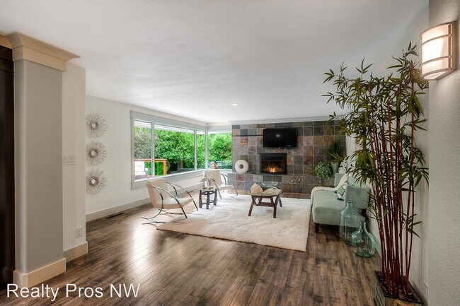Foto del edificio - 3 br, 2 bath House - 2859 140th Ave NE