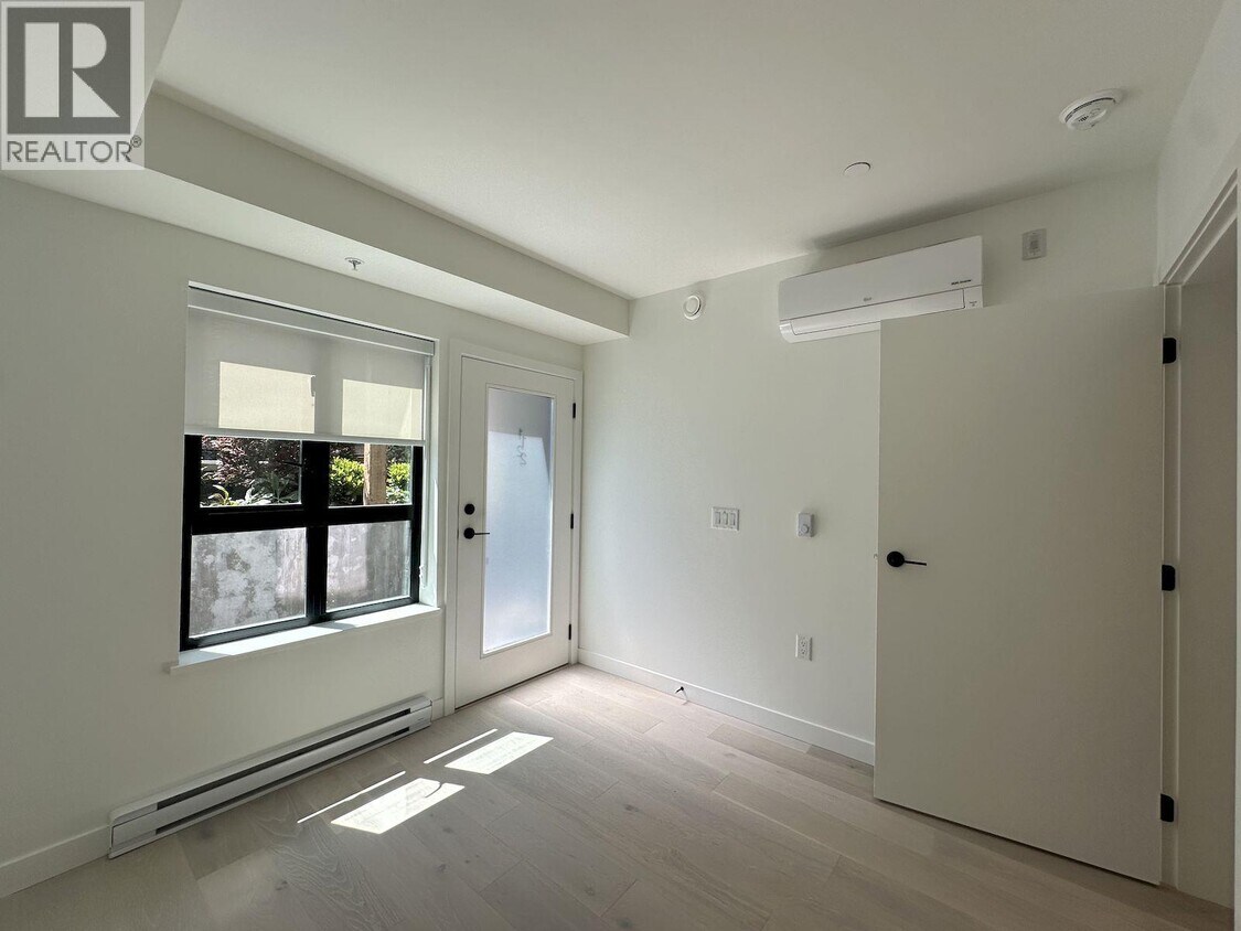 Photo du bâtiment - 520 W 28th Ave