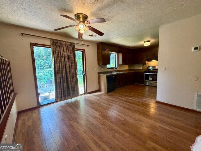 Foto del edificio - 5185 Paisley Ct NW