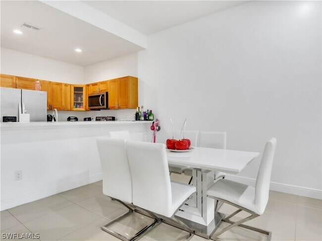 Foto del edificio - 924 SE 6th Ct