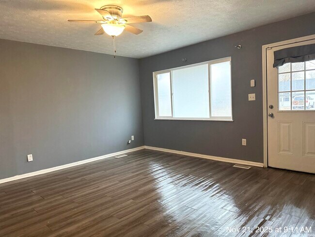 Building Photo - 1101 Moccasin Trail