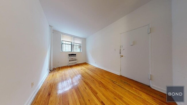 Foto del edificio - 502 E 88th St