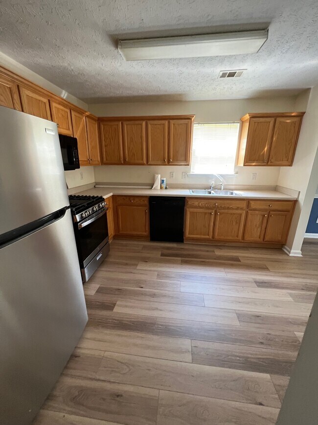 Building Photo - 3769 Stagecoach Pass