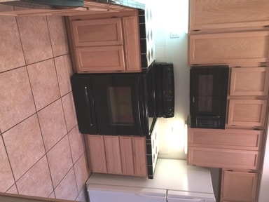 Building Photo - 311 Stinson St