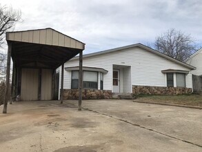Building Photo - 1300 N Louisa Ave