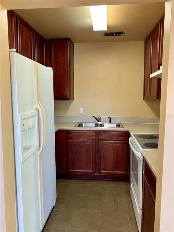 Foto del edificio - 4805 Rilma Ave