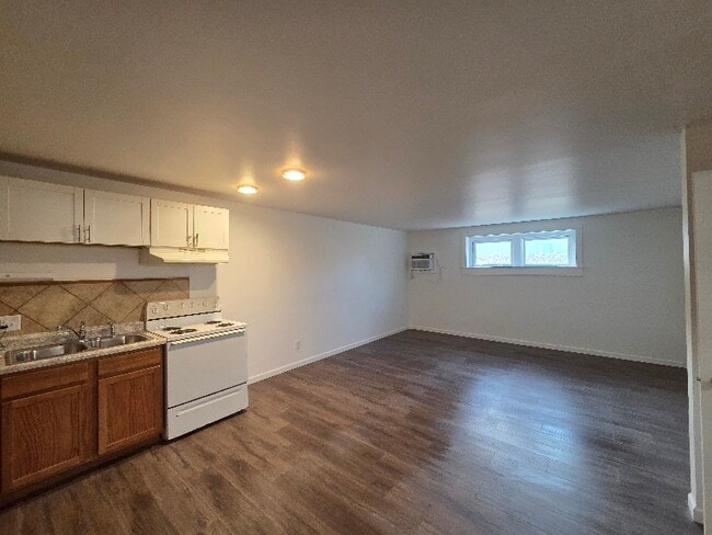 Foto del edificio - 1312 E Wilson Ave