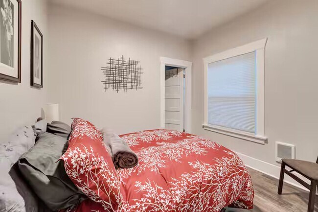 Foto del edificio - TheSuiteOne @ The Garland Suites (Furnished)