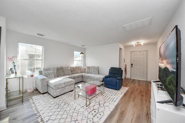 Foto del edificio - 3735 Morning Cove Ln