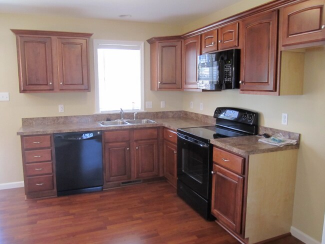 Foto del edificio - 131 Whisper Ridge Dr