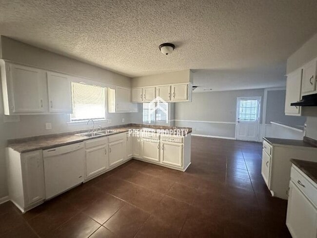 Building Photo - 6971 Scepter Cove