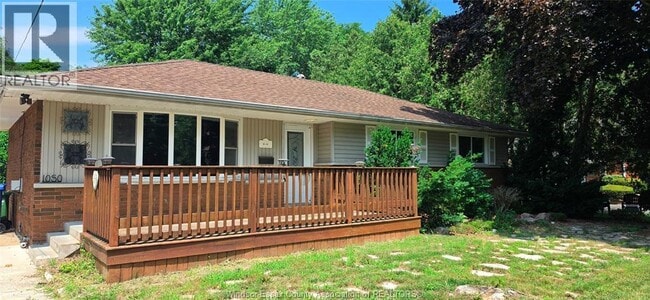 Building Photo - 1050 Bartlet Dr