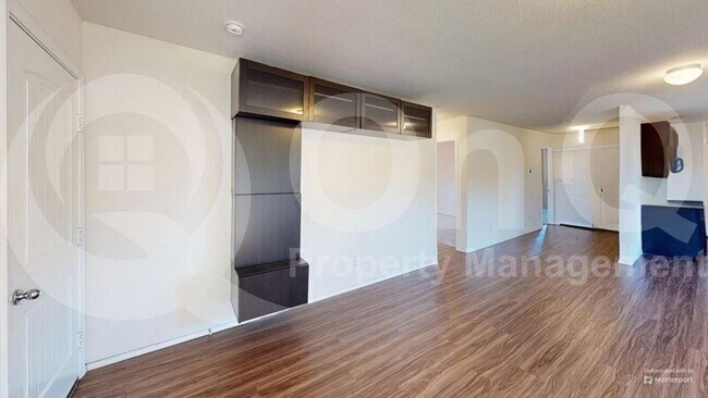 Foto del edificio - 5624 McClelland St