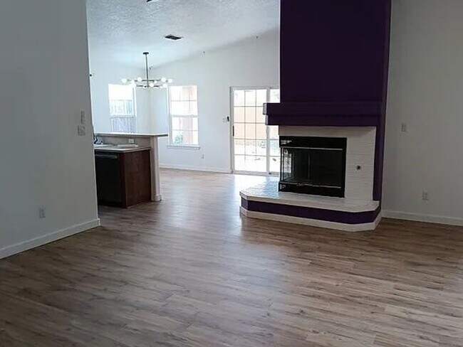 Foto del edificio - 6620 Evesham Rd NW