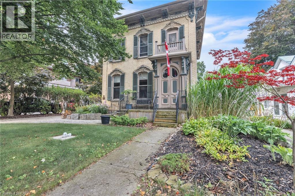 Photo principale - 77 Light St