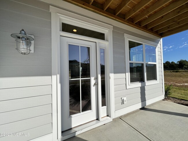 Building Photo - 4729 Siddons Dr